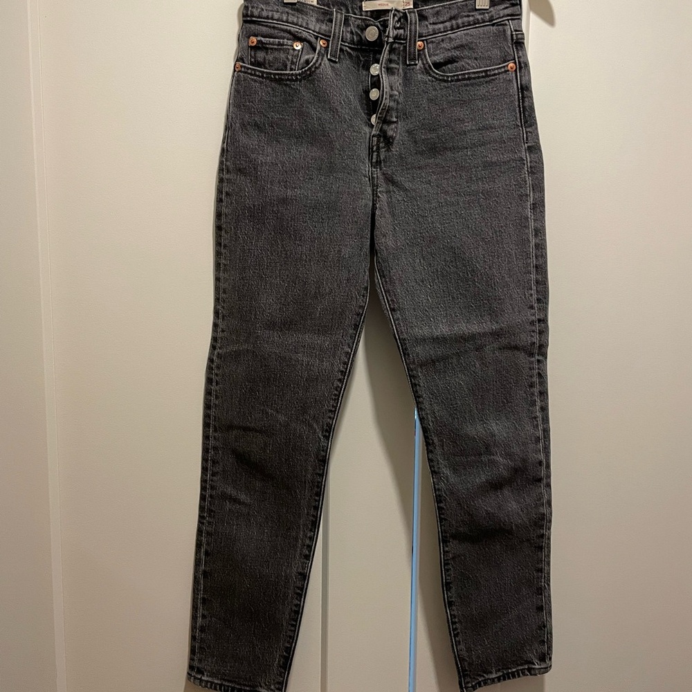 Levi’s Wedgie Black Women's Jeans - Picture 2 of 8